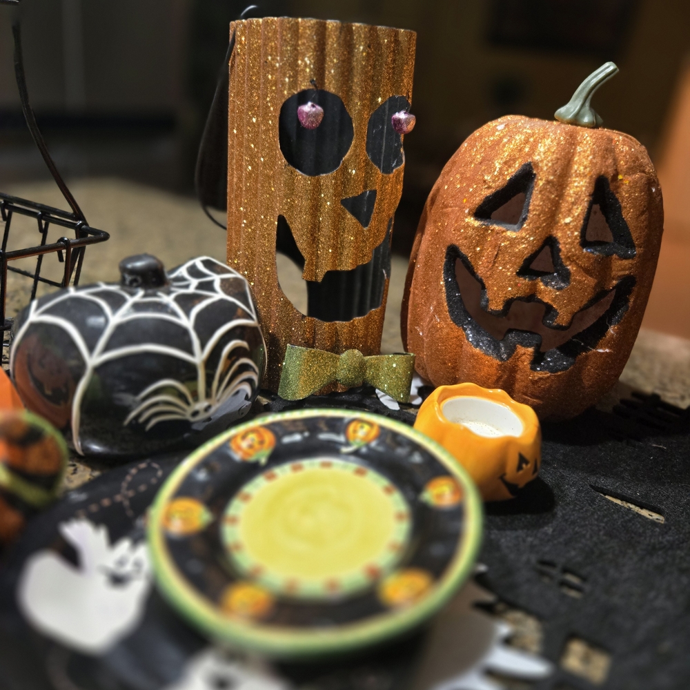 Glittery Orange Halloween Pumpkin Decor Set